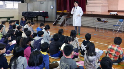 【八王子市立第四小学校】ユニバーサルデザイン出前授業