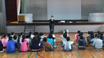 【八王子市立第四小学校】ユニバーサルデザイン出前授業を実施